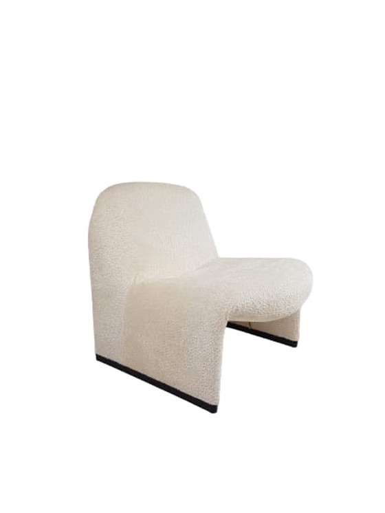 Image 1 of Artifort Alky cremefarbener Bouclé-Teddy-Stoff