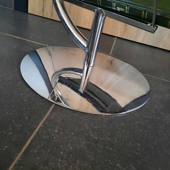 Image 1 of Cocoon-Beistelltisch