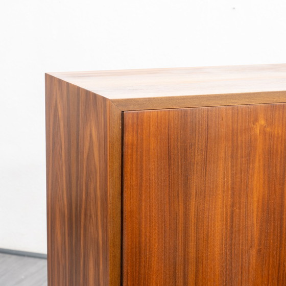 Image 1 of 60er Jahre Highboard, Nußbaum, restauriert