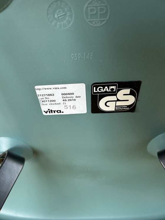 Image 1 of 2x Vitra DAW Sessel