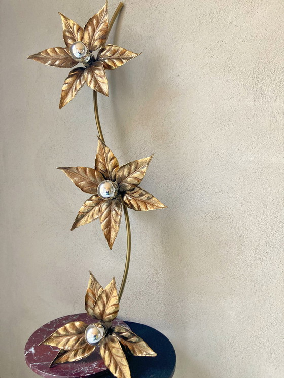 Image 1 of Massive Blumenlampe