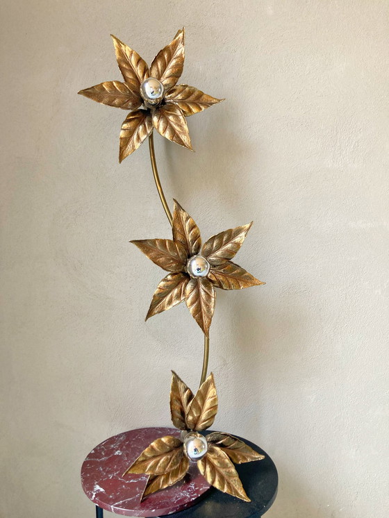 Image 1 of Massive Blumenlampe