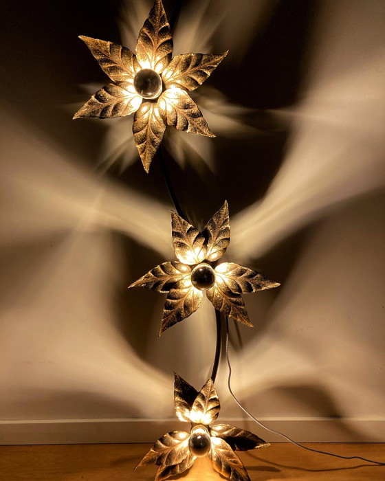 Image 1 of Massive Blumenlampe