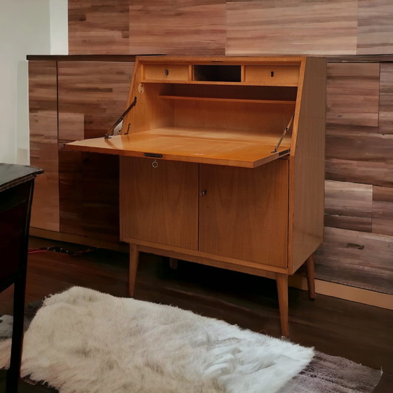 Image 1 of Sekretärin aus der Mid Century