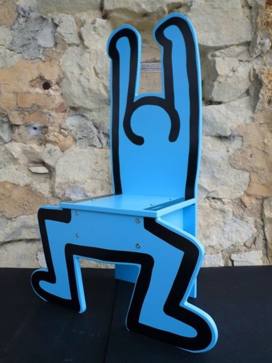 Image 1 of Keith Haring Hochstuhl / Dekorationsobjekt blau