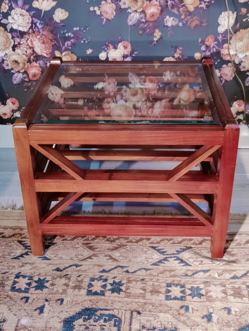 Zwei Couchtische aus indonesischem Nussholz Nr