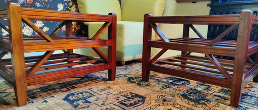 Zwei Couchtische aus indonesischem Nussholz Nr