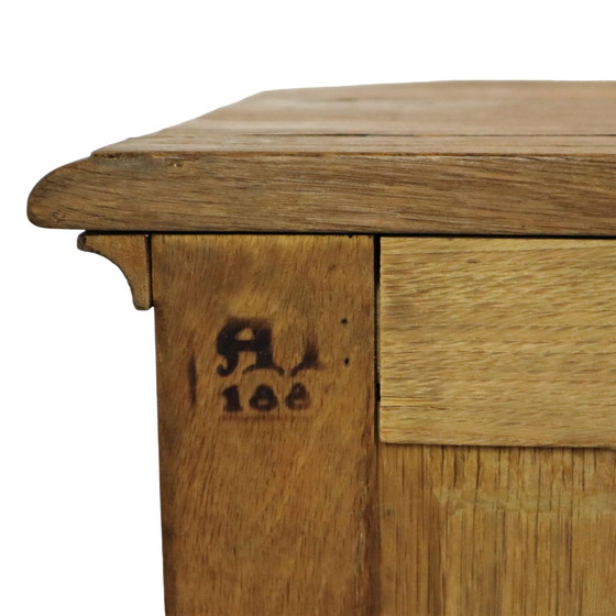 Image 1 of Großes hölzernes Sideboard aus alter Eiche, 300 Jahre flämischer Renaissance Klassisch n. Chr. 1887