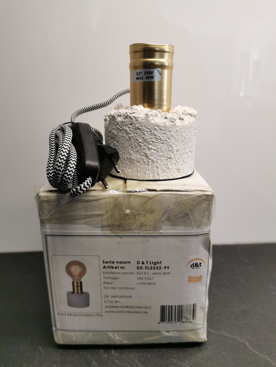 Image 1 of Niederländische Design-Tischlampe