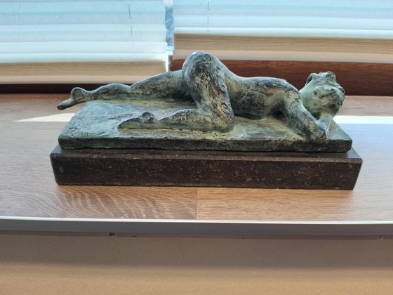 Image 1 of Hima Juwita Pakun - Bronzeskulptur einer nackten Frau