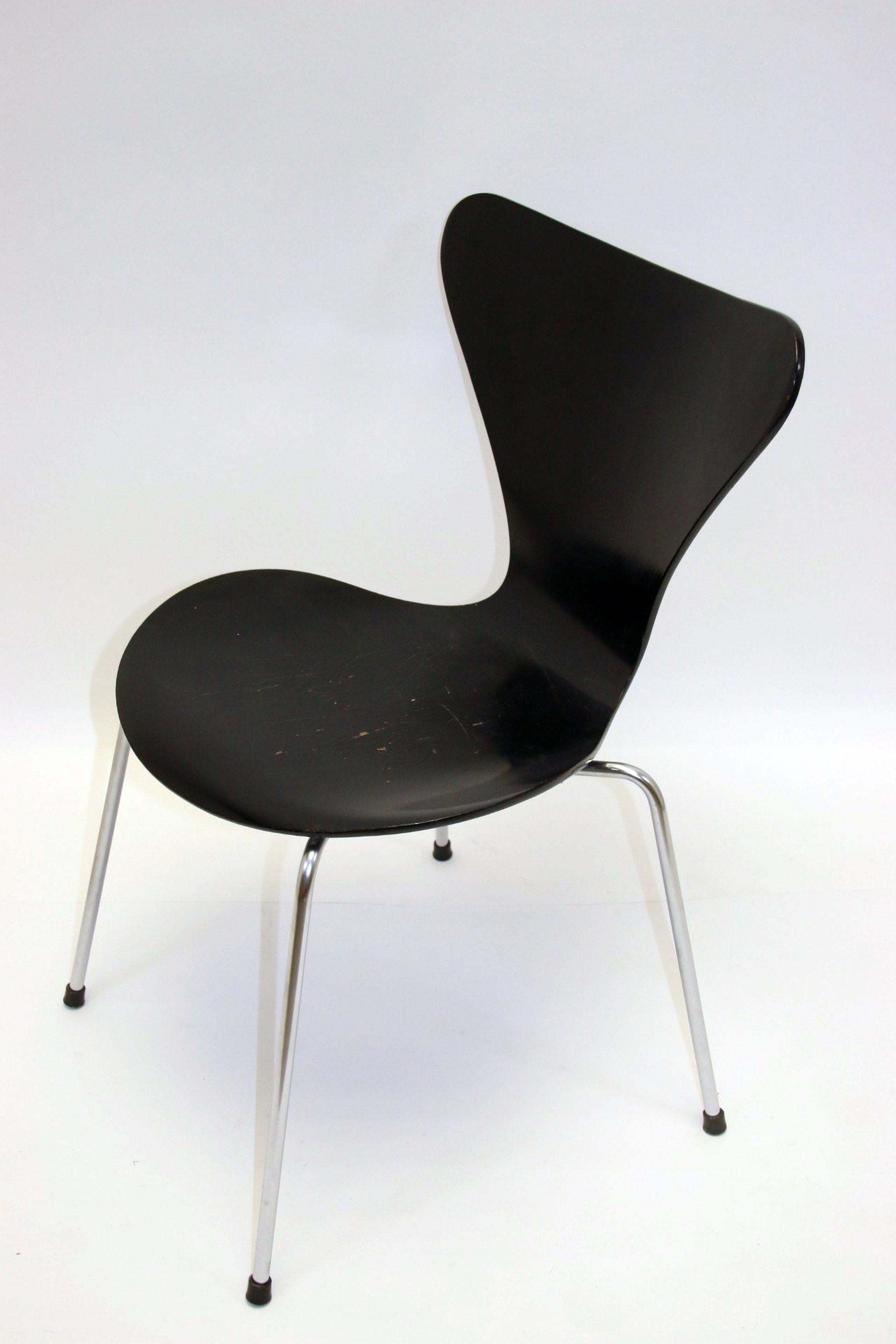 Fritz Hansen Stuhl Modell 3107 Hergestellt von Arne Jacobsen 1955