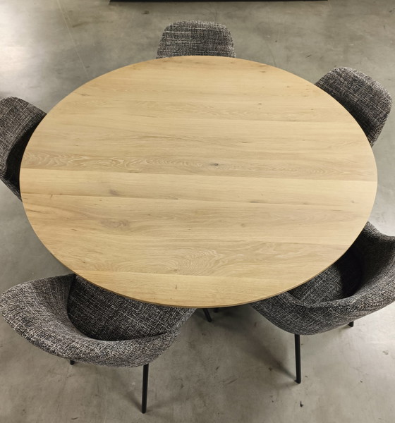 Image 1 of Brute Studio Esstisch Glory 140 rund