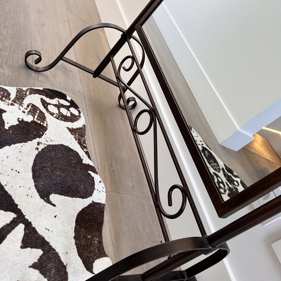 Image 1 of Kippspiegel mit Ornamenten