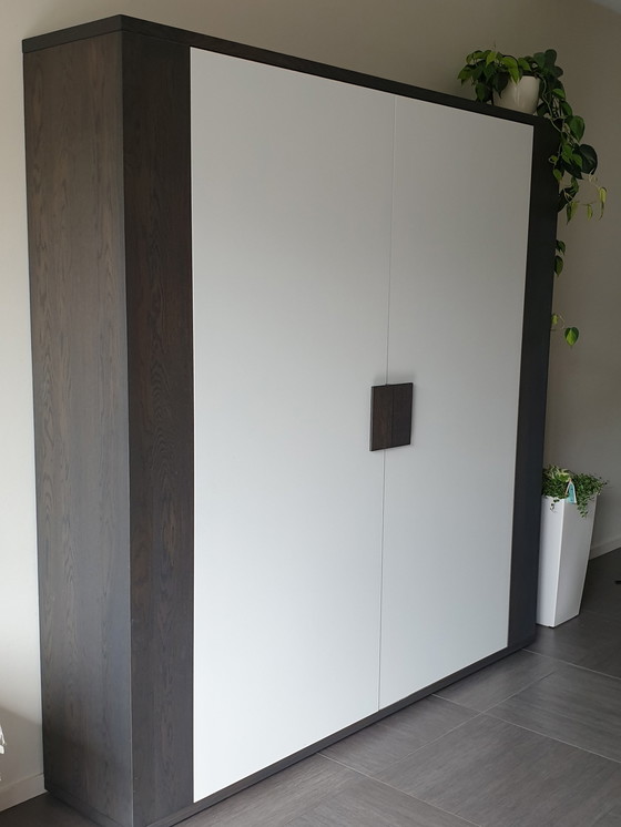 Image 1 of Hängeschrank Räuchereiche Jan des Bouvrie