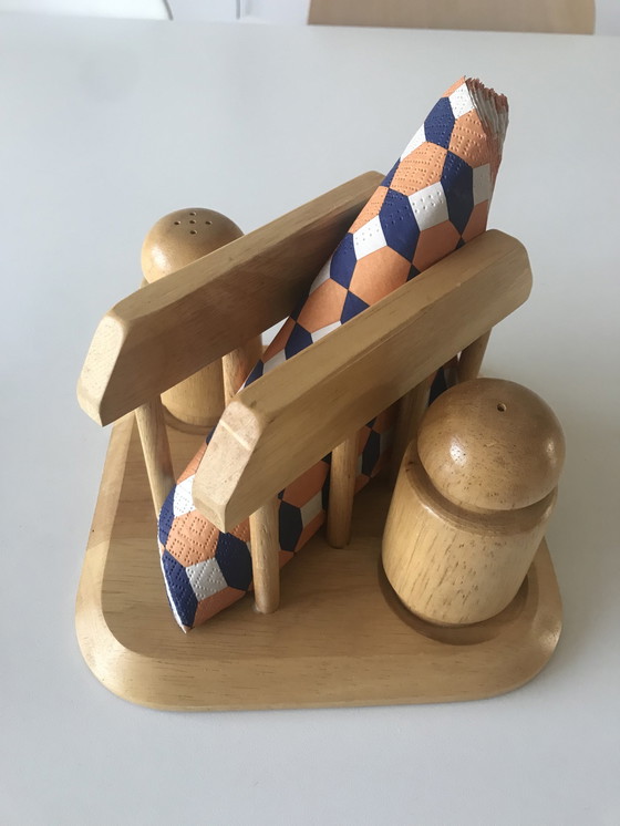 Image 1 of Skandinavischer Serviettenhalter + Salz- und Pfefferset