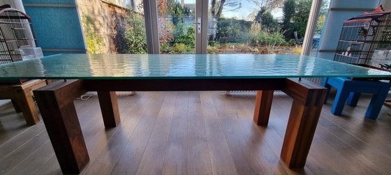 Image 1 of Esszimmertisch im modernen Design