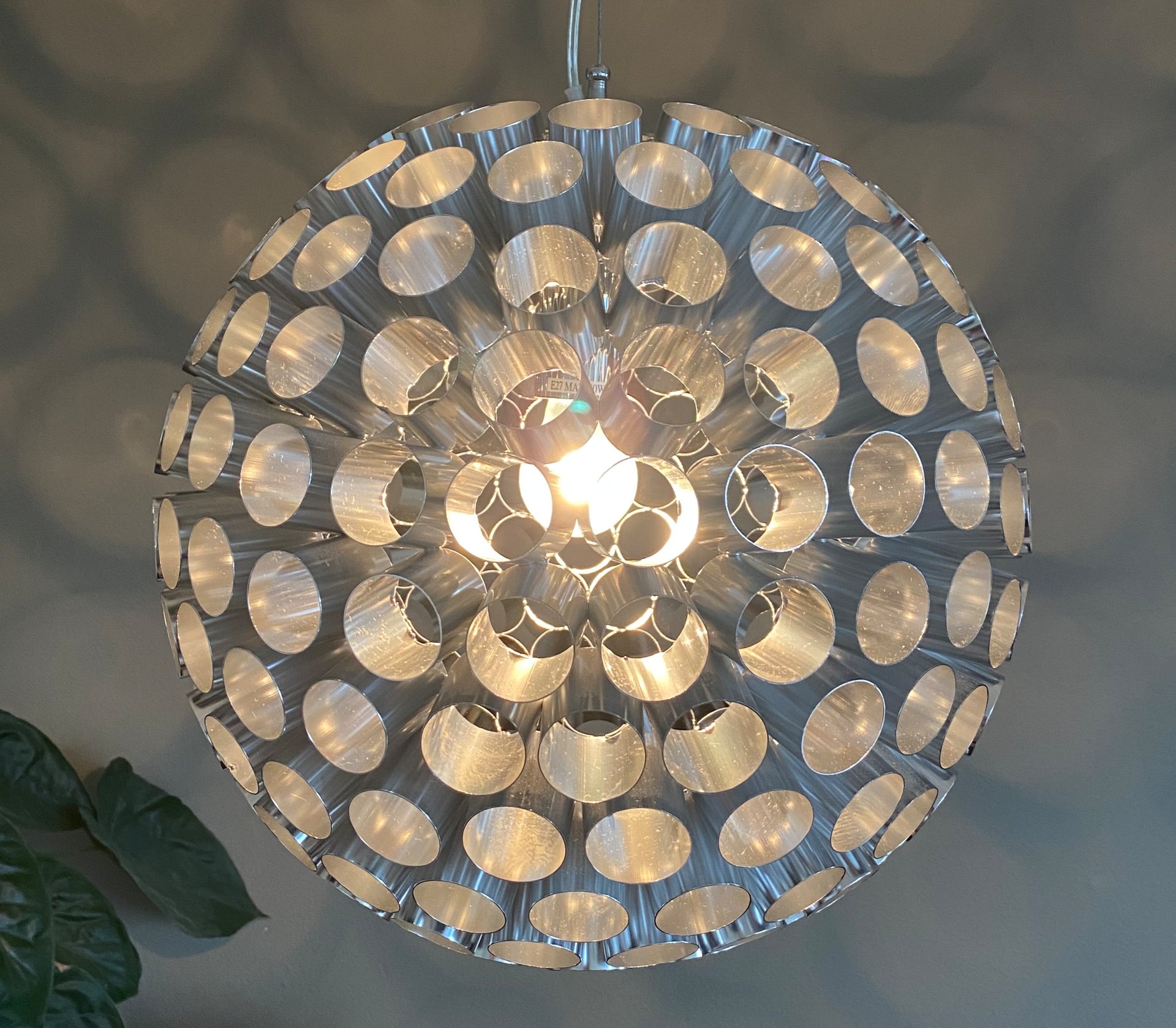 Kenwell Space Age Hängelampe | 85 € | Whoppah