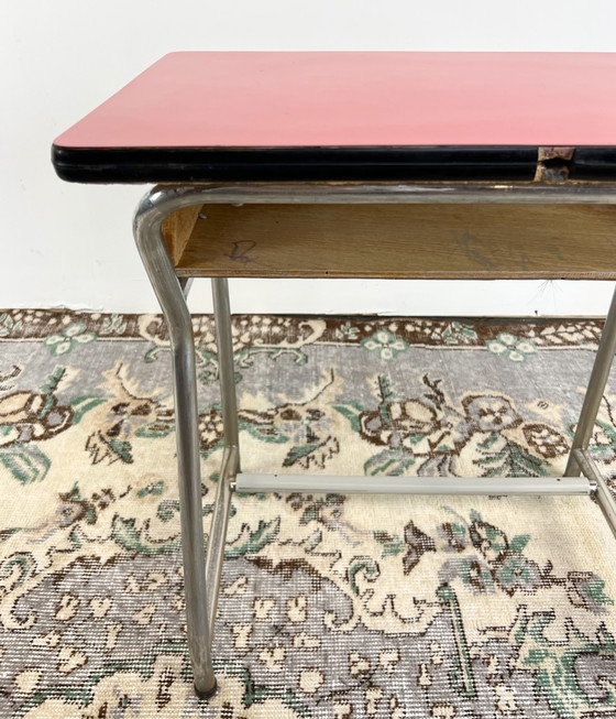 Image 1 of Kleiner Vintage-Schultisch
