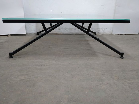 Image 1 of Design-Couchtisch