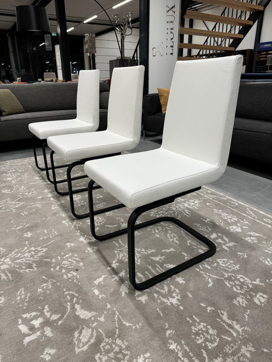 Image 1 of 3 Rolf Benz 620 Esszimmerstühle aus weißem Leder