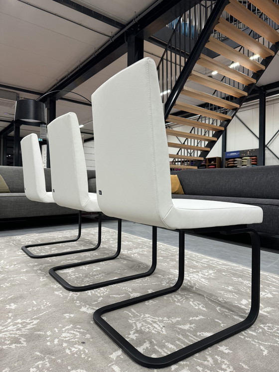 Image 1 of 3 Rolf Benz 620 Esszimmerstühle aus weißem Leder